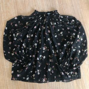 Smocked Mockneck Top in Backyard Blooms